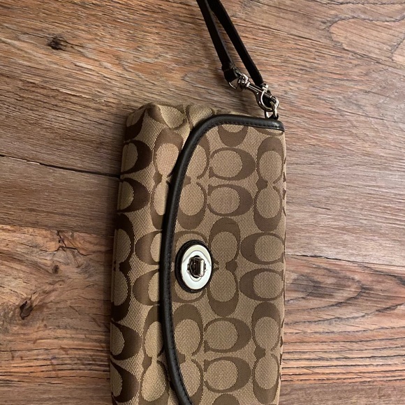 Cot wristlet - Picture 7 of 7